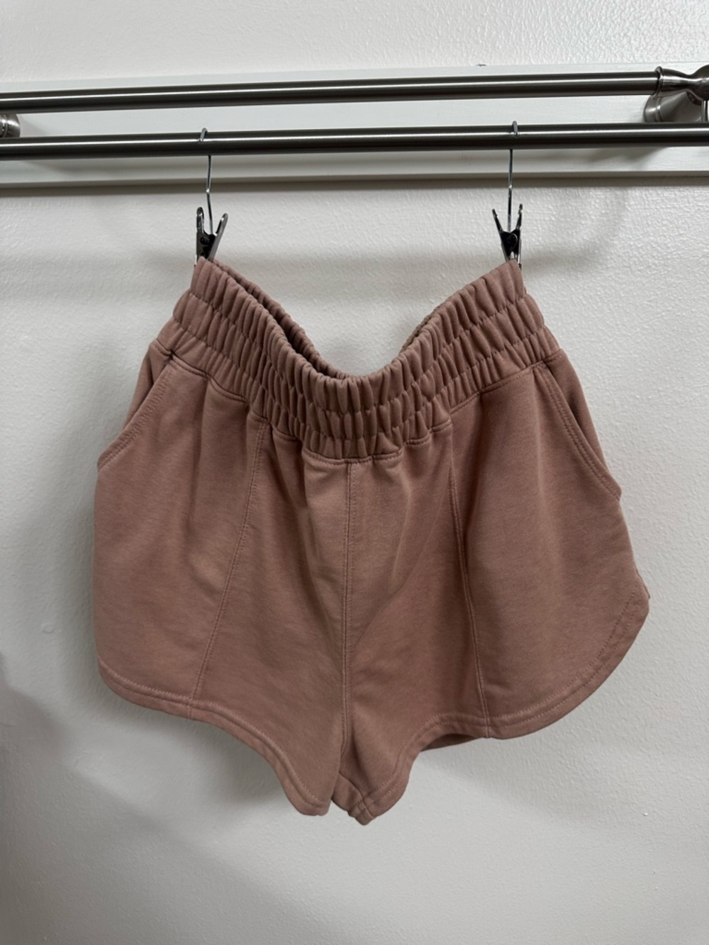 High-Waist Ruched Waistband Shorts in Dusty Mauve